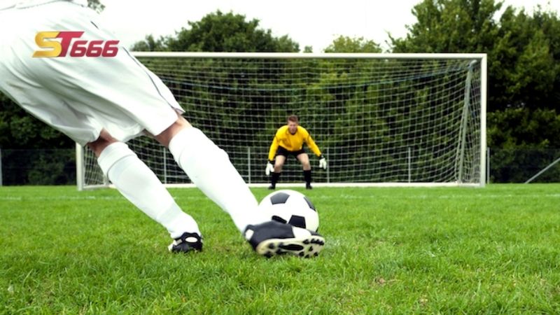 Cách đá penalty là gì?
