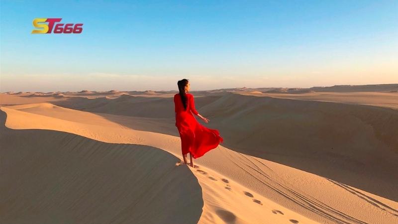Nằm mơ thấy đi bộ trên sa mạc có người